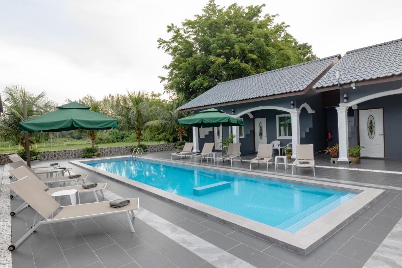 Cenang Rooms With Pool By Virgo Star Resort Pantai Cenang  Zewnętrze zdjęcie